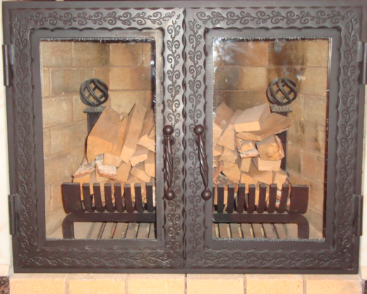 Каминная дверь с покрытием под бронзу фото в Казани